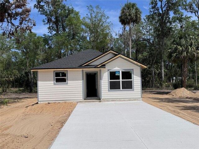House for sale in Lake Panasoffkee, Florida