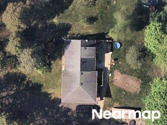 House for sale in West Bend