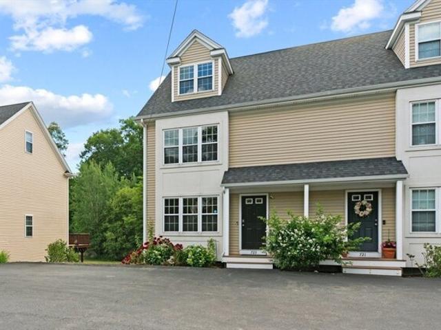 Condo for sale in Bristol, Massachusetts