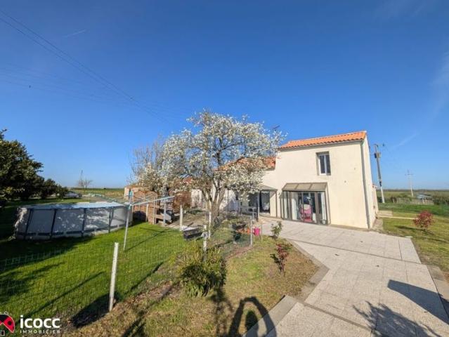 Maison vente à Fontenay-le-Comte, Moreilles