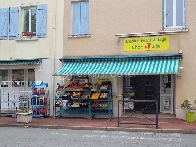 Local Commercial vente à Roanne