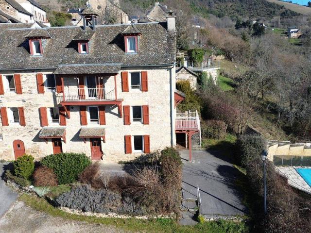 Maison vente à Castelnau-de-mandailles