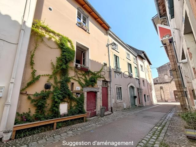 Maison vente à Mâcon, Tournus