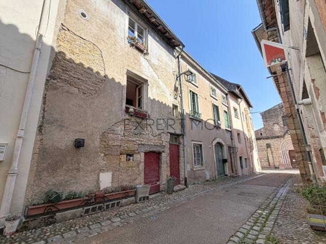 Maison vente à Mâcon, Tournus