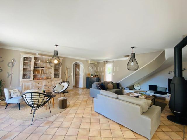 Maison vente à Apt, Cheval-blanc