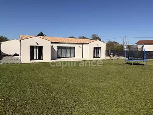 Maison vente à Saint-Jean-d'Angély, Courant