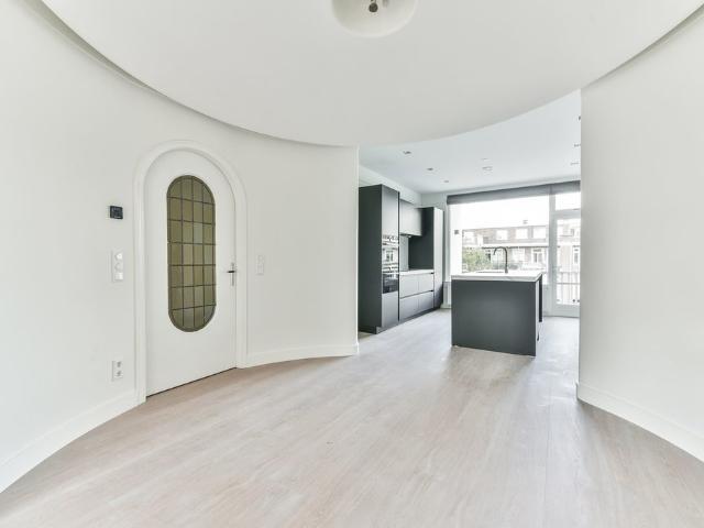Appartement te huur in Zuid, Amsterdam