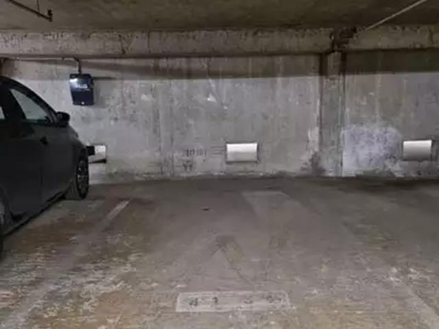 Garage vente à Nanterre, Courbevoie