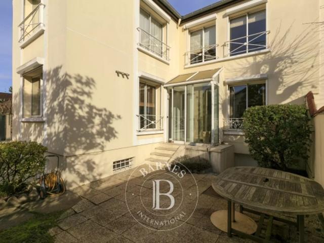 Maison vente à Nanterre, Courbevoie