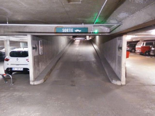 Garage vente à Nanterre, Courbevoie