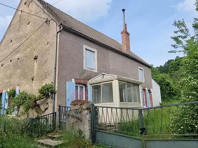 Maison vente à Clamecy, Courcelles