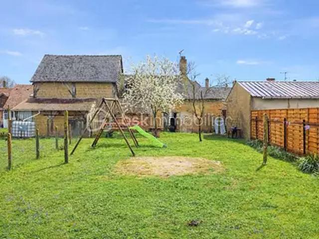 Maison vente à Mamers, Courcemont
