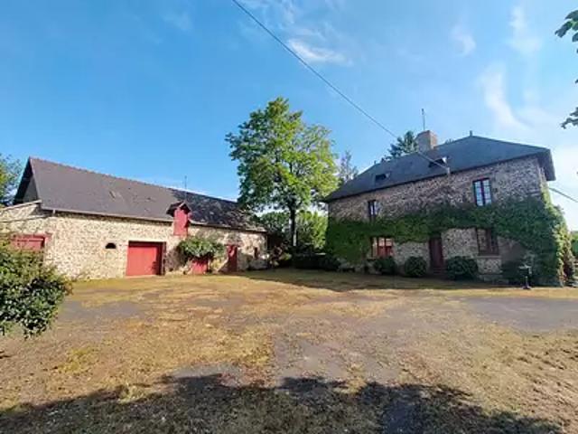 Maison vente à Mayenne, Courcité