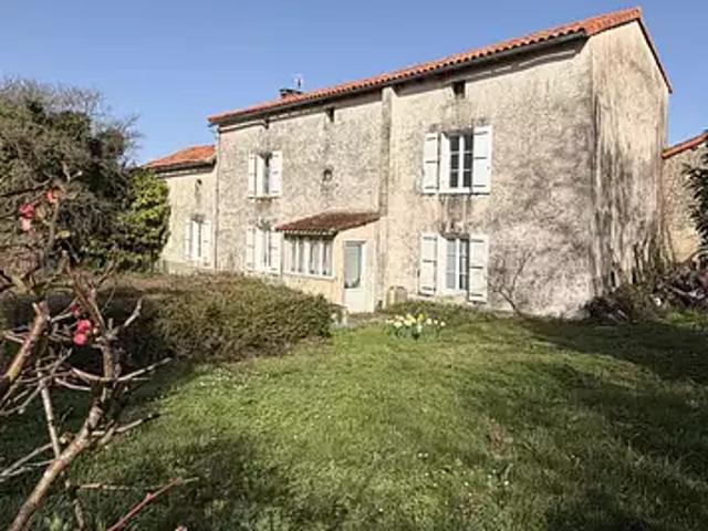 Maison vente à Confolens, Courcôme