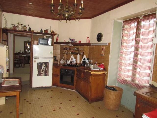Maison vente à Confolens, Courcôme
