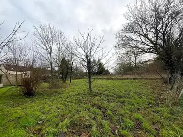 Terrain vente à Soissons, Courmelles