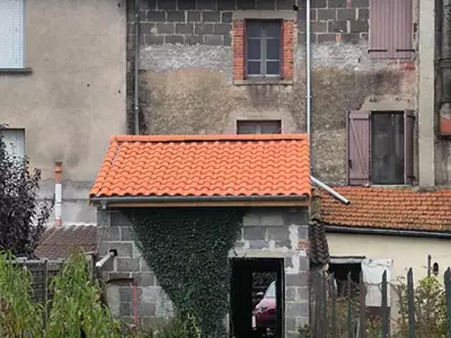 Maison vente à Thiers, Courpière
