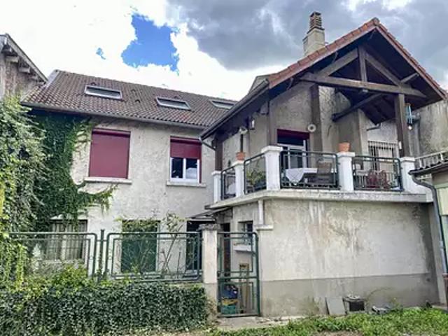 Maison vente à Thiers, Courpière