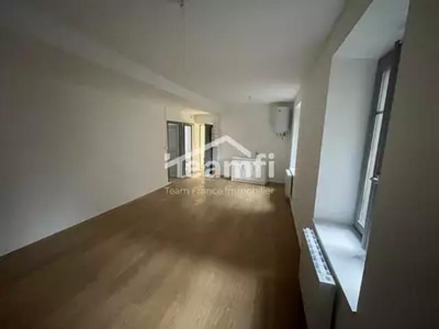 Appartement location à Thiers, Courpière