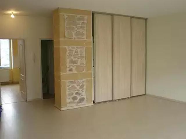 Appartement location à Cours-la-Ville, Cours