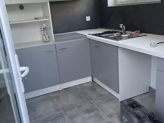 Maison location à Saint-Amand-Montrond, Cours-les-barres