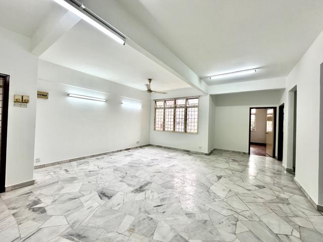 Apartment for sale in Petaling, Subang Jaya