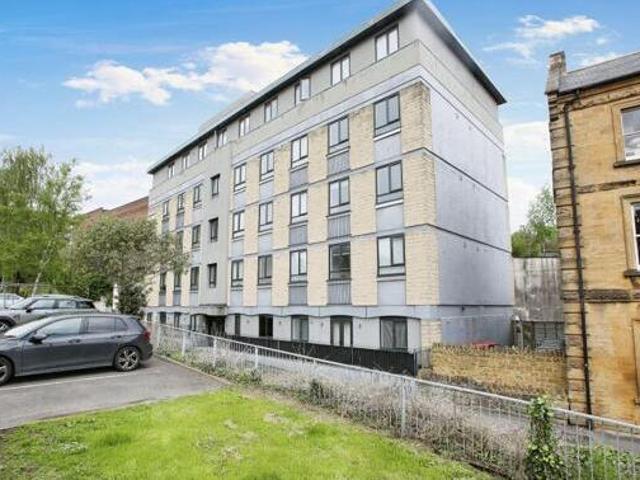 House for sale in Yeovil, Somerset