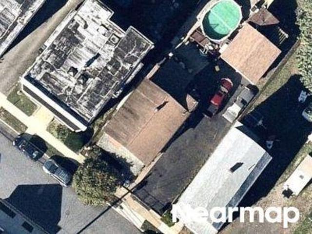 House for sale in Lyndhurst, New Jersey