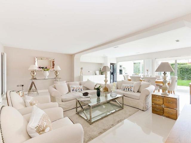 Apartment for rent in Belsize Park, Greater London