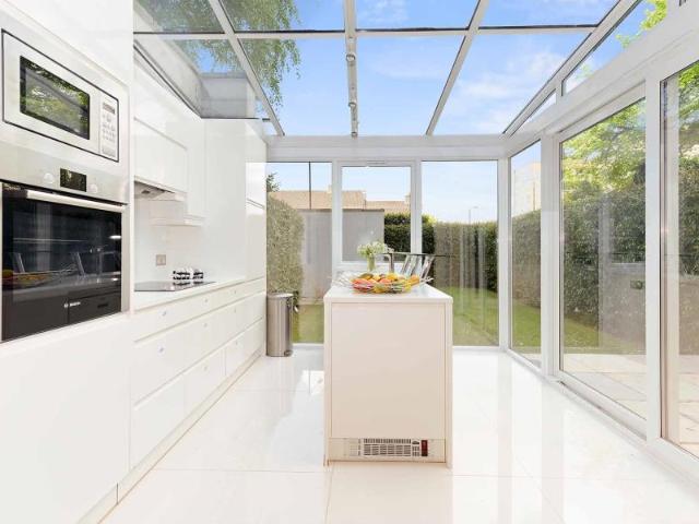 House for rent in Belsize Park, Greater London