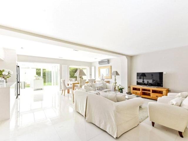 House for rent in Belsize Park, Greater London