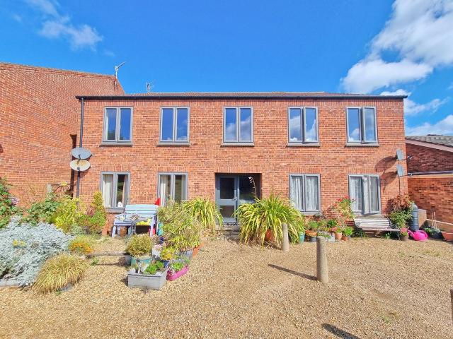 Apartment for rent in Comers, Norfolk