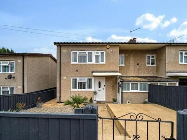 House for sale in The Slade, Oxfordshire
