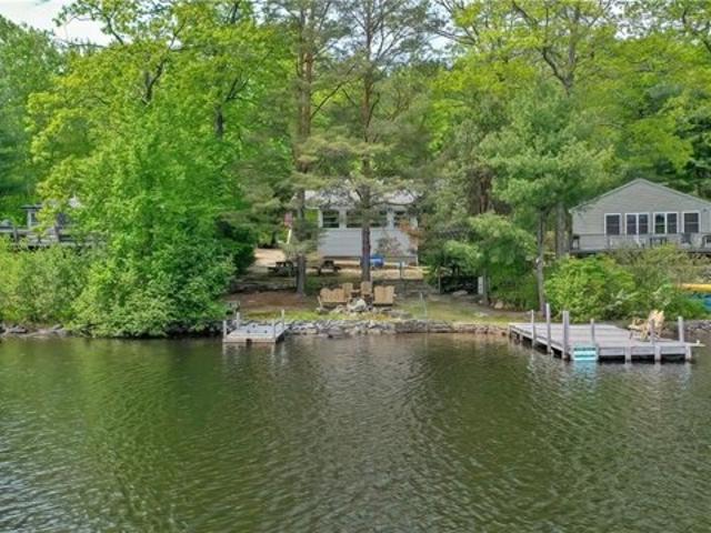 House for sale in Oakland, Rhode Island