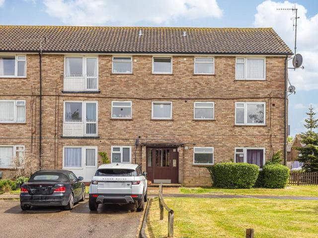 Apartment for rent in Meath Green, Reigate and Banstead
