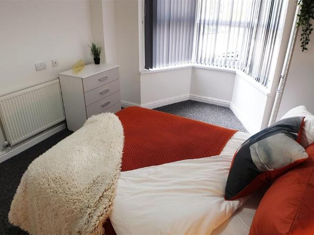 Room for rent in Harborne, West Midlands