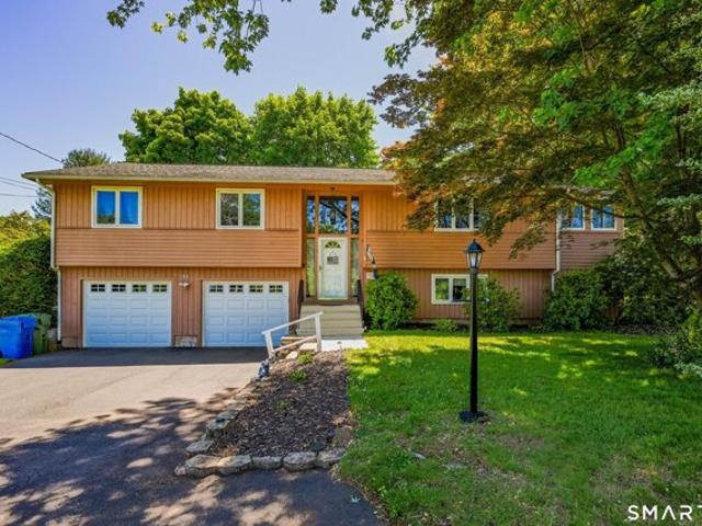 House for sale in Cromwell, Connecticut