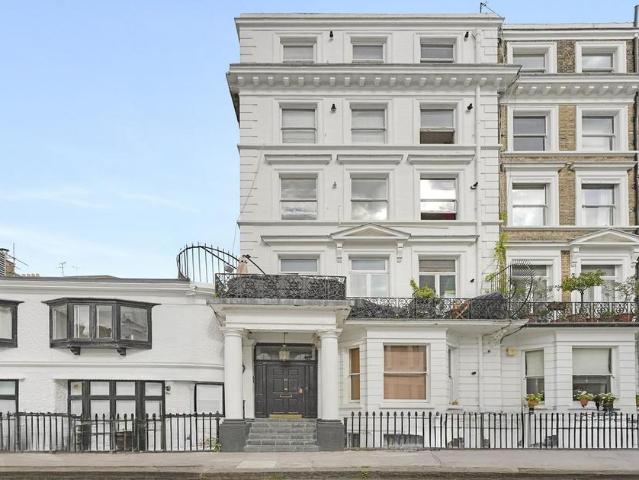 Apartment for rent in South Kensington, Greater London