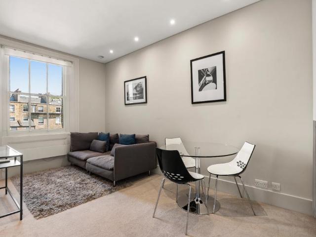 House for rent in South Kensington, Greater London