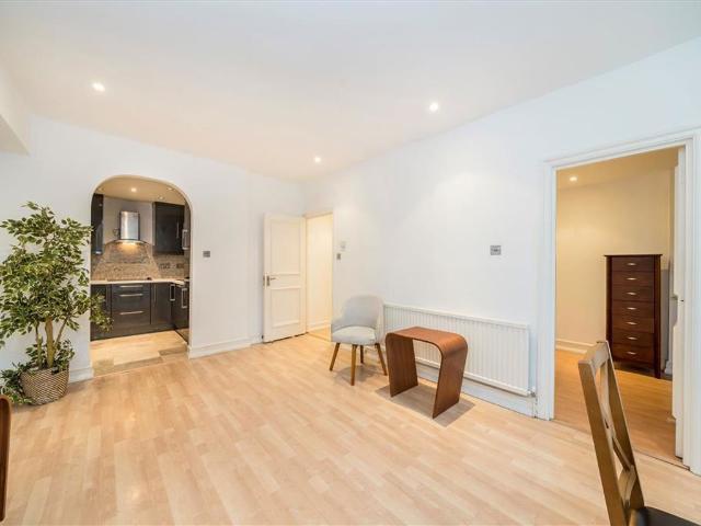 Apartment for rent in South Kensington, Greater London