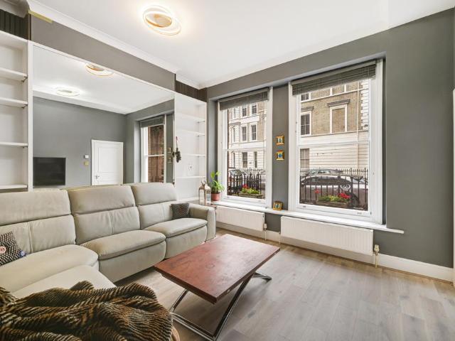 House for rent in South Kensington, Greater London