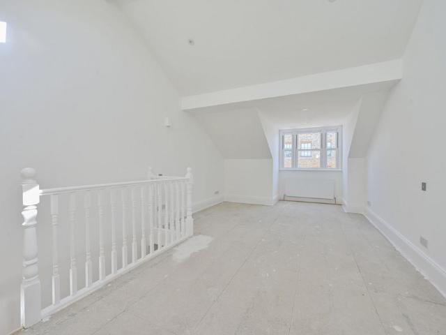 House for rent in London Borough of Merton, Merton Park