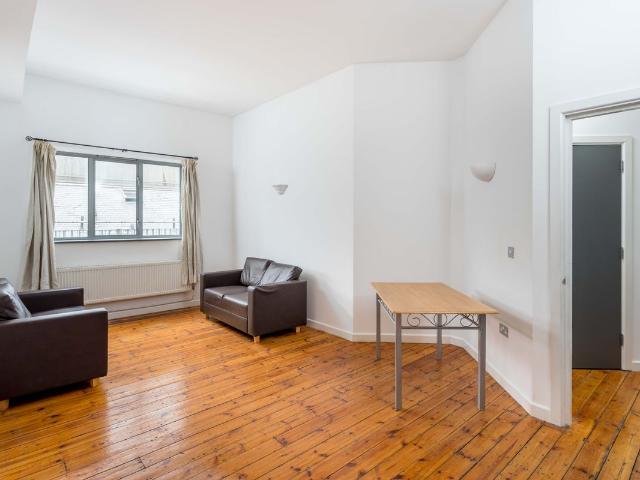 House for rent in Shacklewell, Greater London