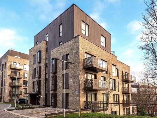 House for rent in Earlsfield, Greater London