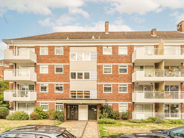 Apartment for rent in London Borough of Richmond upon Thames, Greater London