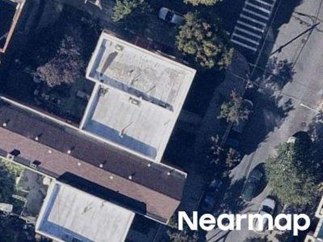 House for sale in The Bronx, Arverne