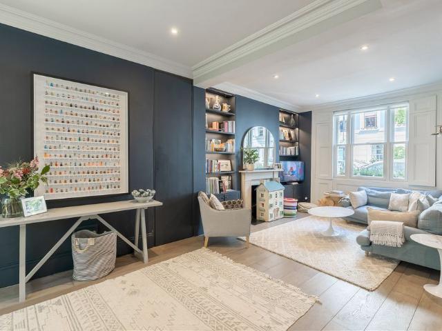 House for rent in Kensal Town, Bayswater