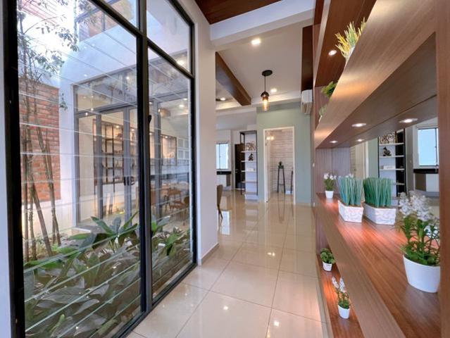 Terraced House for sale in Malaka