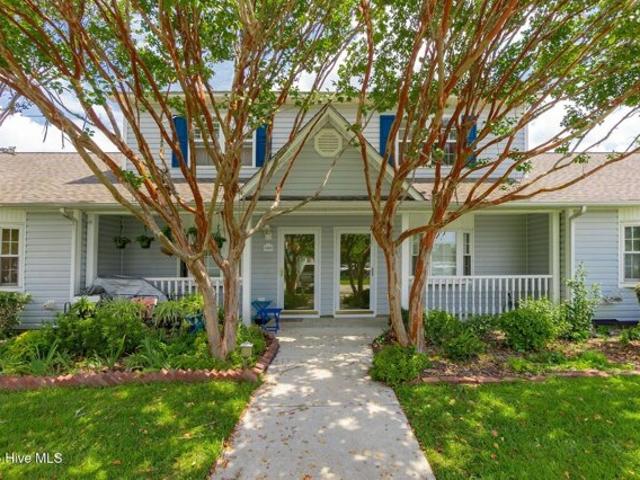 Condo for sale in Beaufort