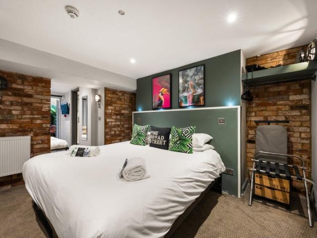 Studio for rent in Queen's Park, Brighton